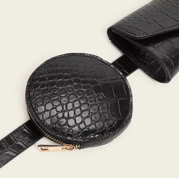 Embossed Crocodile Print Fanny Pack - Picture 4 of 5